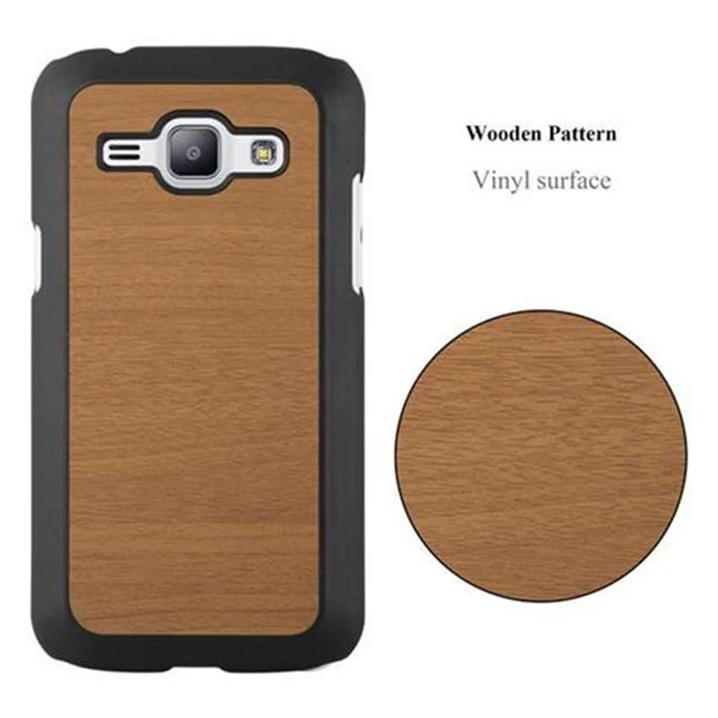 Cadorabo Hülle kompatibel mit Samsung Galaxy J1 2015 Hard Case Schutzhülle in Holz Optik gegen Kratzer und Stöße