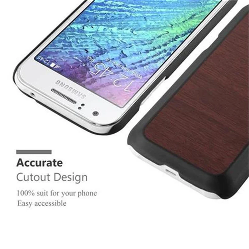 Cadorabo Hülle kompatibel mit Samsung Galaxy J1 2015 Hard Case Schutzhülle in Holz Optik gegen Kratzer und Stöße