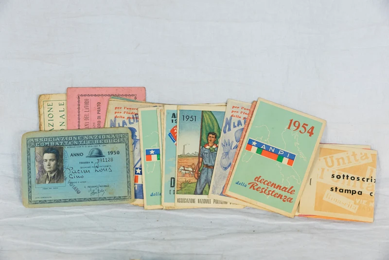Papierblock einer Familie aus dem 2. Weltkrieg