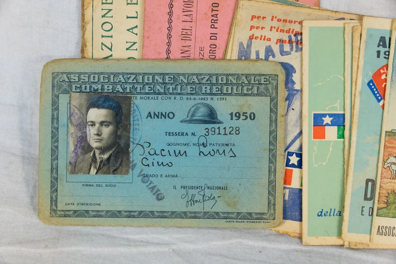 Papierblock einer Familie aus dem 2. Weltkrieg