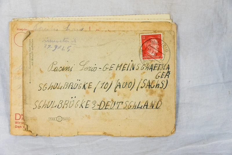 Papierblock einer Familie aus dem 2. Weltkrieg