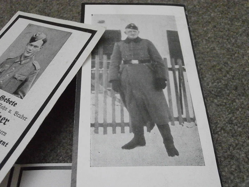 # 20 Gefallene Sterbebilder Ostfront