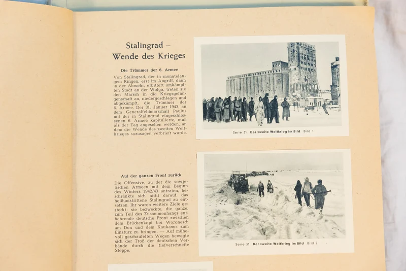 „Der Zweite Weltrieg im Bild“ Zwei Bände. Stickeralbum aus den 60er Jahren