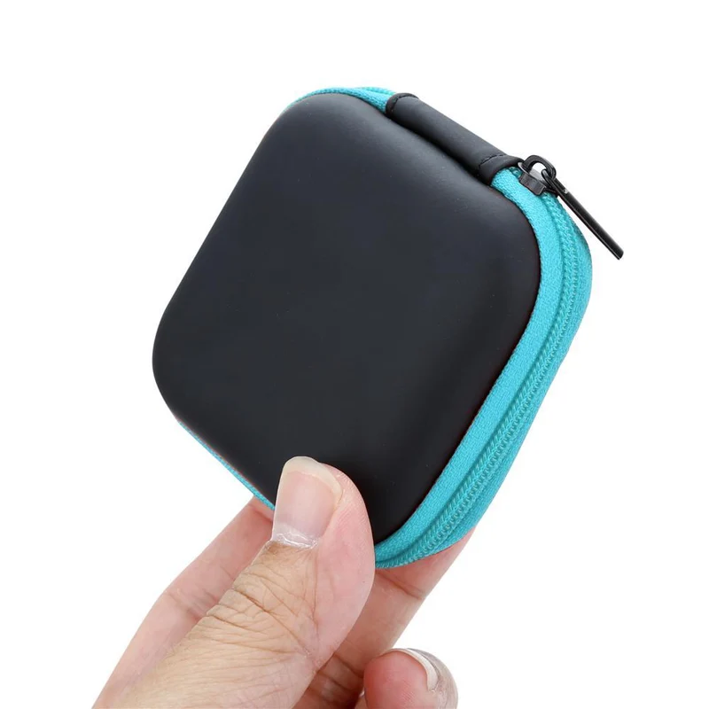 Cadorabo Kopfhörer Aufbewahrungsbox Eckige Robuste Tasche aus formstabilem Stoff mit Netzfach und Reißverschluss für Headset, In-Ear Headphone und vieles mehr