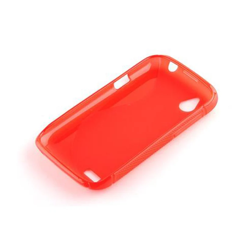 Cadorabo Hülle kompatibel mit HTC Desire V Schutzhülle aus flexiblem TPU Silikon