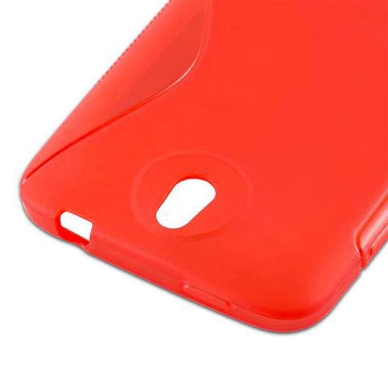 Cadorabo Hülle kompatibel mit HTC Desire 501 Schutzhülle aus flexiblem TPU Silikon