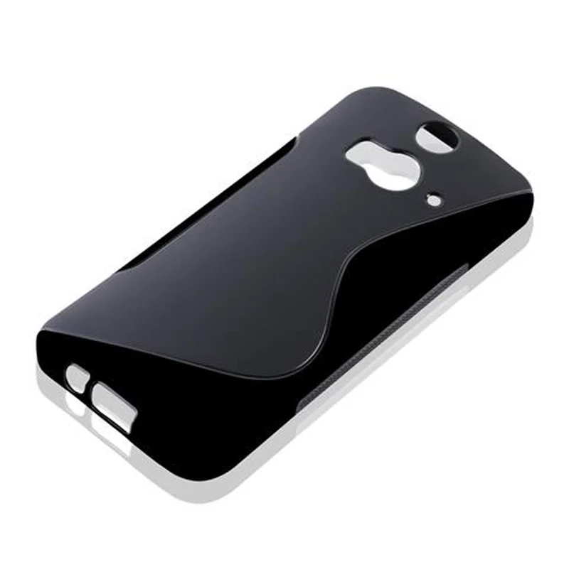 Cadorabo Hülle kompatibel mit HTC BUTTERFLY 2 Schutzhülle aus flexiblem TPU Silikon