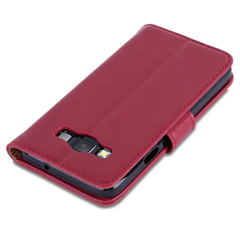 Cadorabo Hülle kompatibel mit Samsung Galaxy A3 2015 Schutzhülle mit Magnetverschluss, Standfunktion und Kartenfach