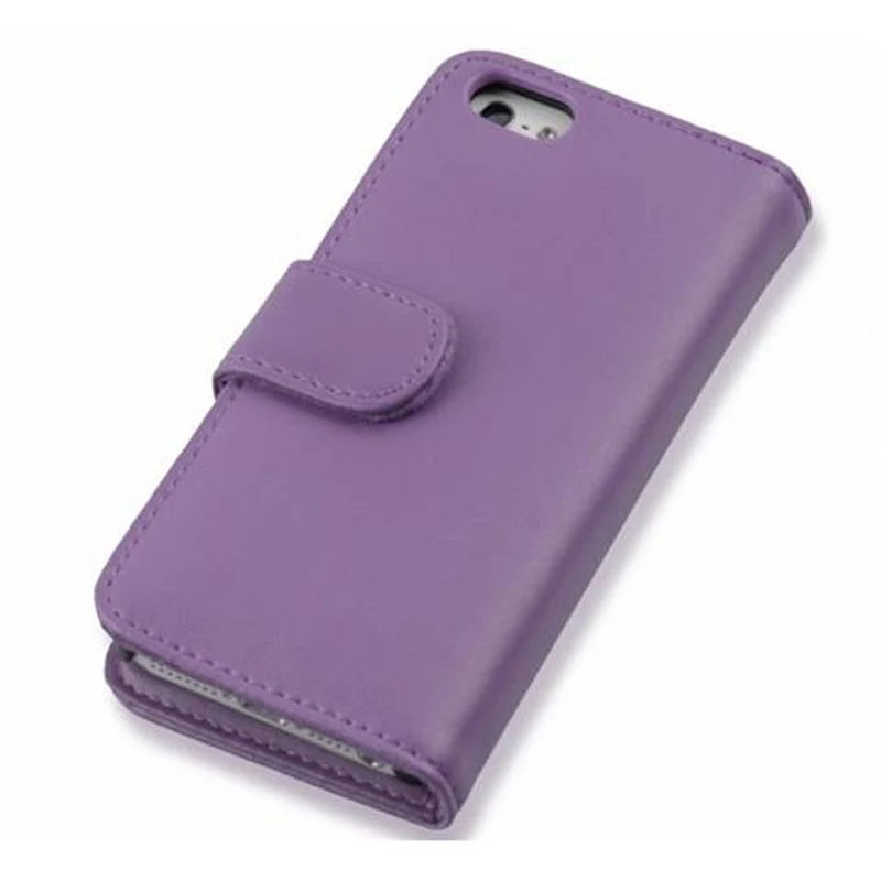 Cadorabo Hülle kompatibel mit Apple iPhone 5C Schutzyhülle aus glattem Kunstleder und Kartenfach