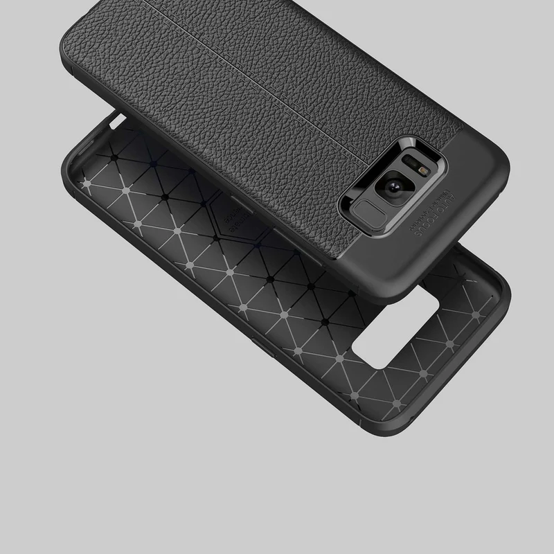 Cadorabo Hülle kompatibel mit Samsung Galaxy S8 PLUS Schutzhülle aus TPU Silikon mit edler Kunstleder-Applikation