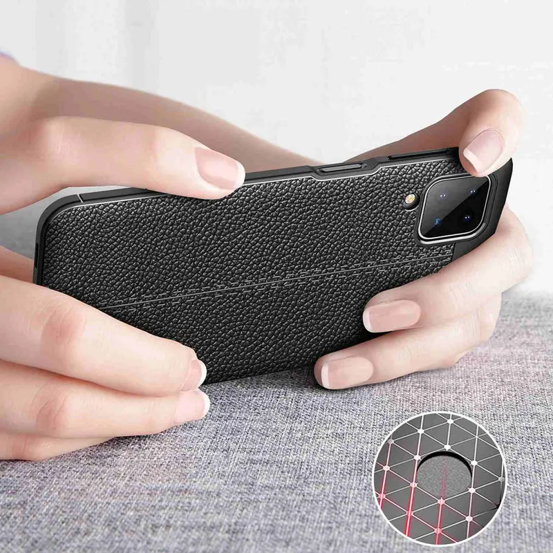 Cadorabo Hülle kompatibel mit Samsung Galaxy A12 / M12 Schutzhülle aus TPU Silikon mit edler Kunstleder-Applikation