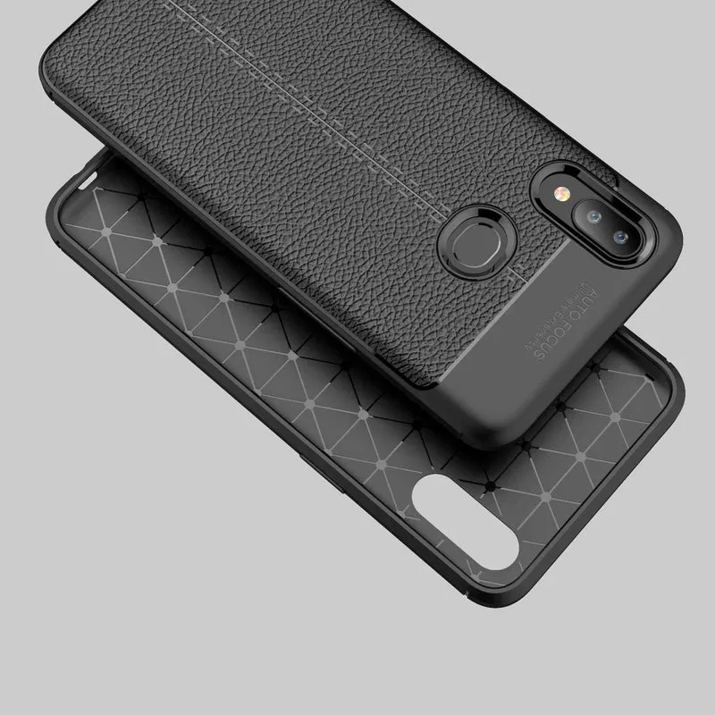 Cadorabo Hülle kompatibel mit Samsung Galaxy A10s / M01s Schutzhülle aus TPU Silikon mit edler Kunstleder-Applikation