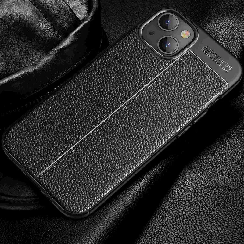 Cadorabo Hülle kompatibel mit Apple iPhone 13 Schutzhülle aus TPU Silikon mit edler Kunstleder-Applikation
