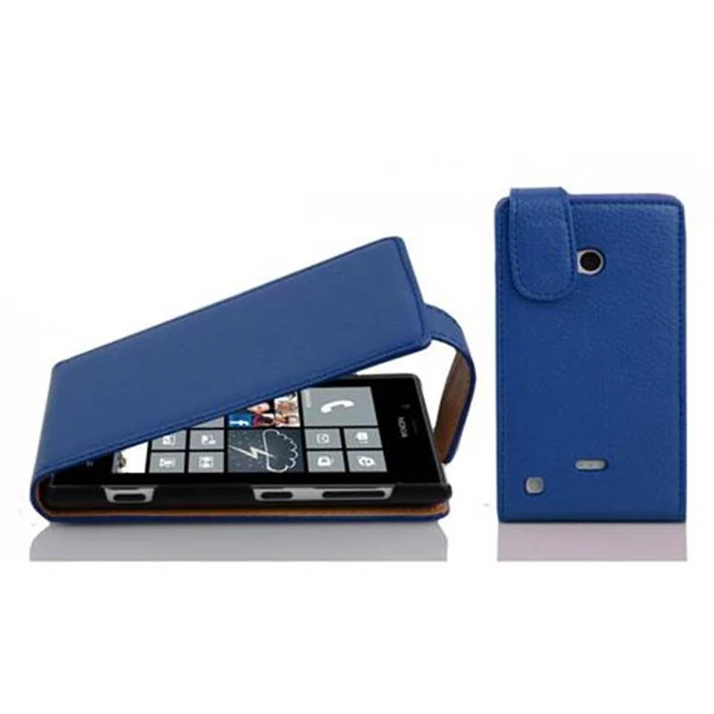 Cadorabo Hülle kompatibel mit Nokia Lumia 720 Schutzhülle im Flip Design aus strukturiertem Kunstleder