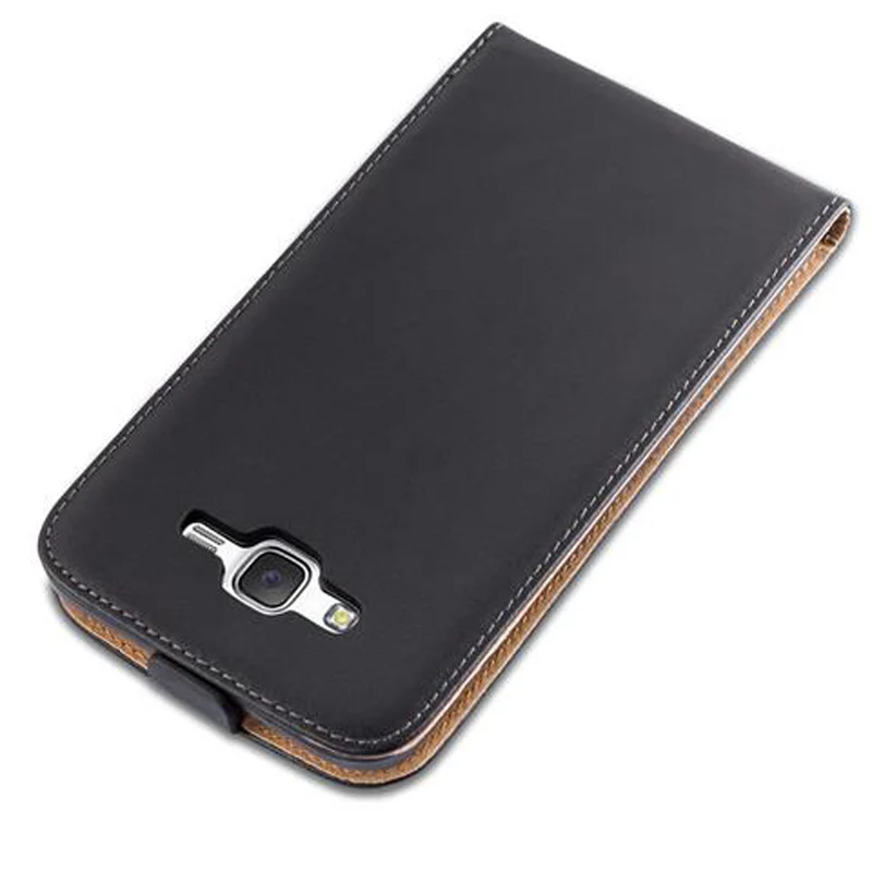 Cadorabo Hülle kompatibel mit Samsung Galaxy J7 2015 Schutzhülle im Flip Design aus glattem Kunstleder