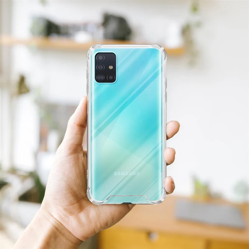 Cadorabo Hülle und 2x Tempered Schutzglas kompatibel mit Samsung Galaxy A51 4G / M40s Hybrid Schutzhülle mit TPU Silikon-Rand und Acryl-Glas-Rücken