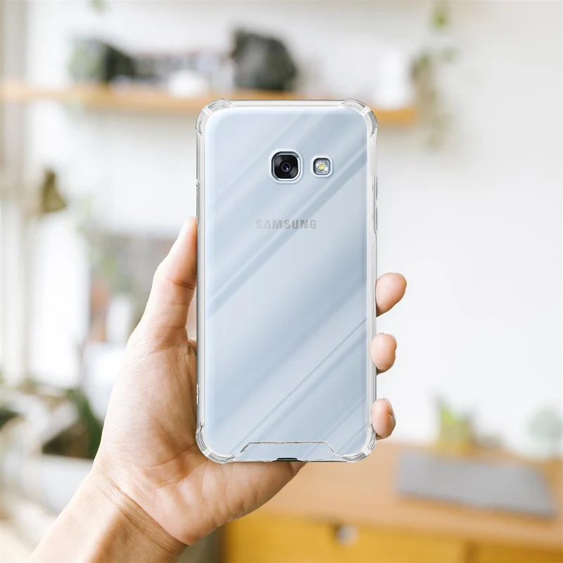 Cadorabo Hülle und 2x Tempered Schutzglas kompatibel mit Samsung Galaxy A3 2017 Hybrid Schutzhülle mit TPU Silikon-Rand und Acryl-Glas-Rücken